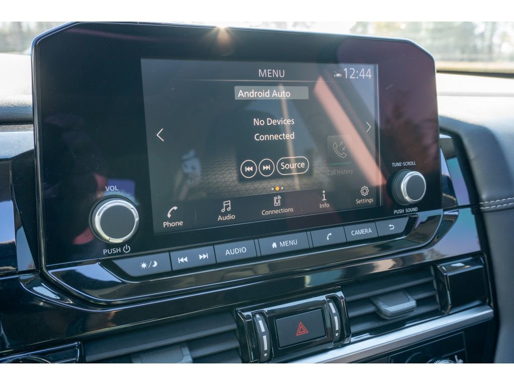 Used 2022 Nissan Pathfinder SV w/ SV Premium Package image 32