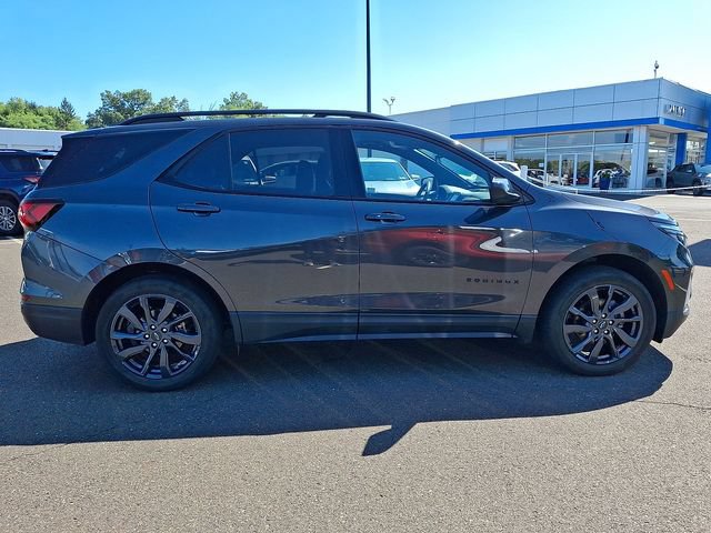 Used 2023 Chevrolet Equinox RS AWD/4WD image 9