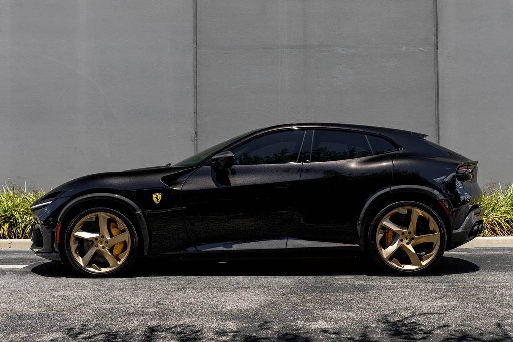 Used 2024 Ferrari Purosangue AWD/4WD image 2