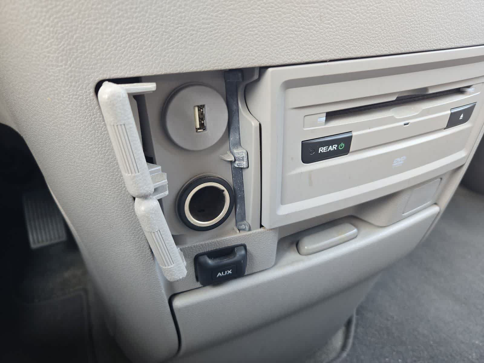Used 2016 Honda Odyssey SE image 26