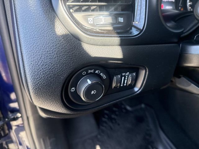 Used 2020 Jeep Renegade Altitude image 24