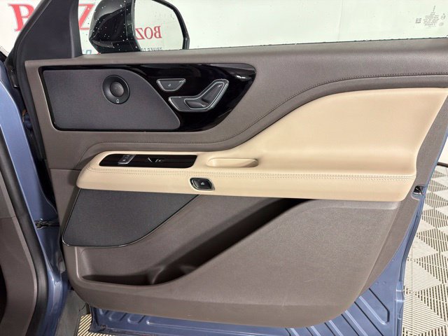 Used 2021 Lincoln Aviator Reserve w/ Elements Package Plus RWD image 41