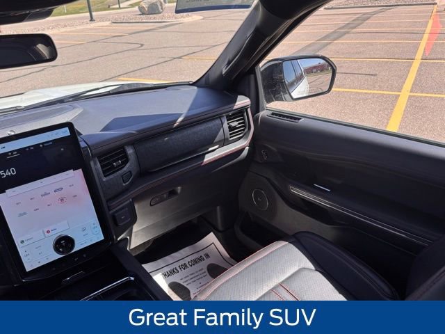Used 2022 Ford Expedition Max Limited AWD/4WD image 17