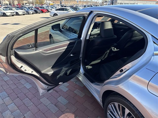 Used 2019 Lexus ES 350 image 27