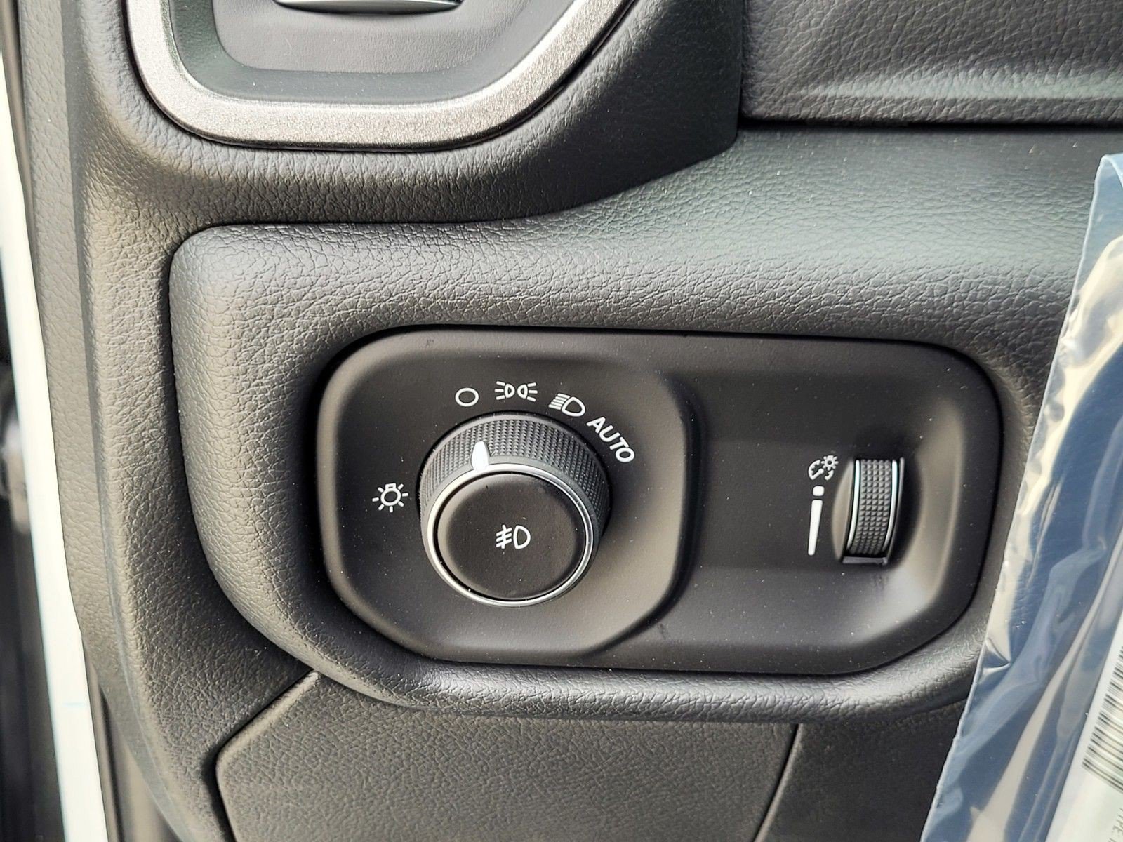 New 2026 RAM 5500 Tradesman AWD/4WD image 22