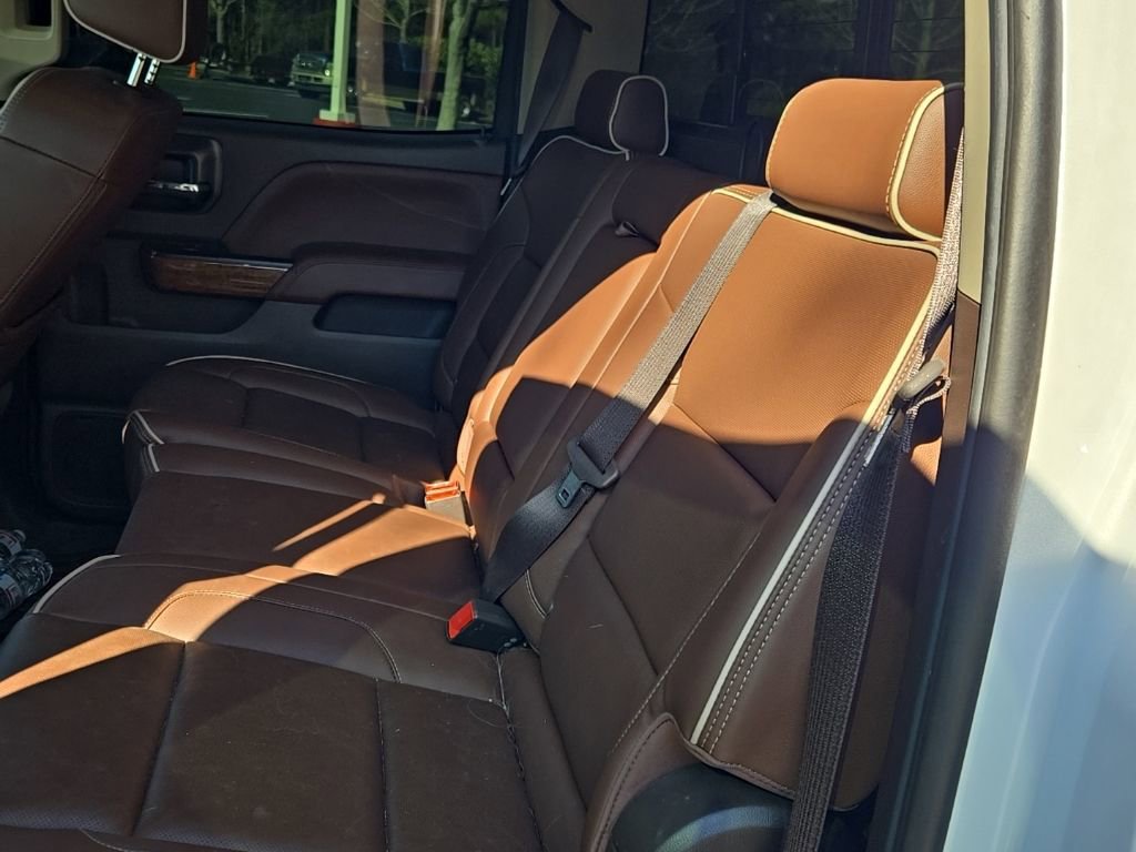 Used 2019 Chevrolet Silverado 2500 High Country w/ Duramax Plus Package image 7