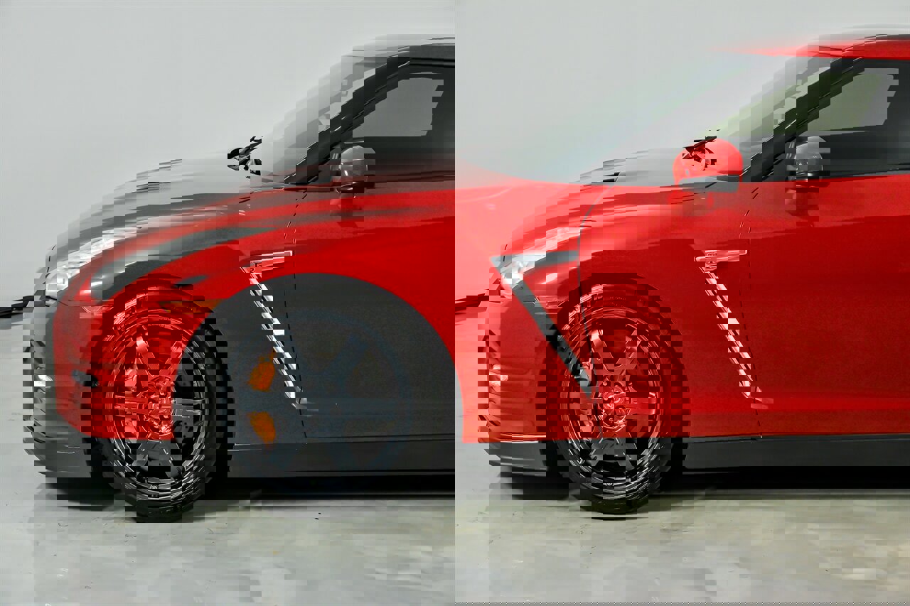 Used 2015 Nissan GT-R Black Edition image 7