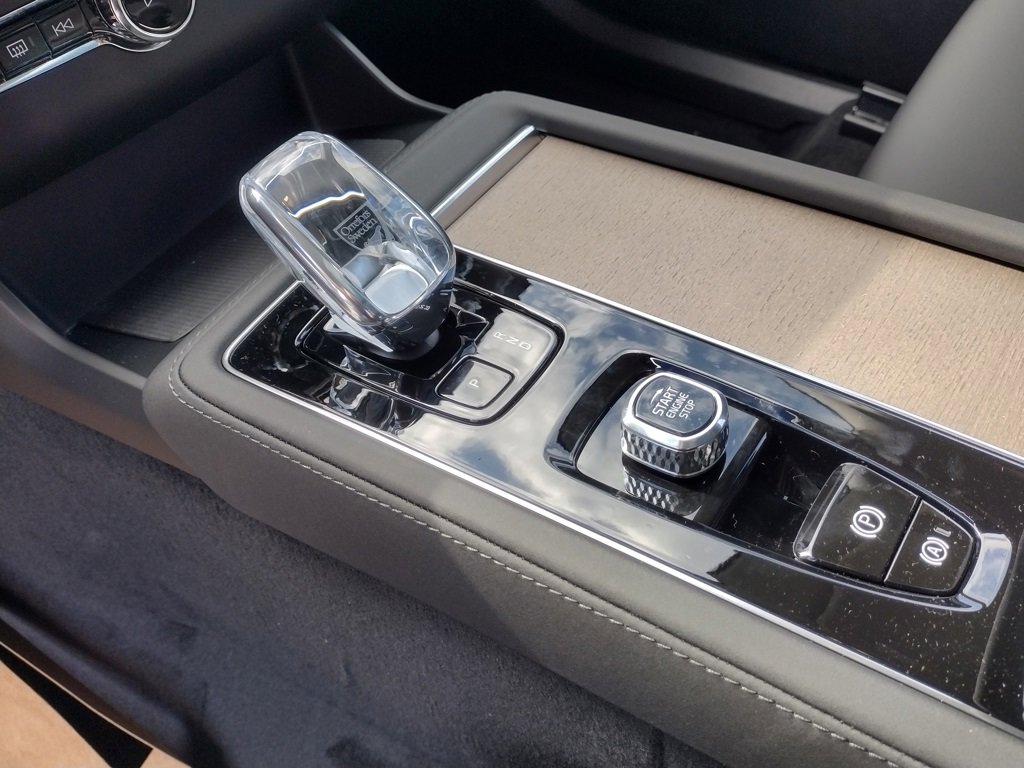 New 2026 Volvo XC90 B6 Plus image 19