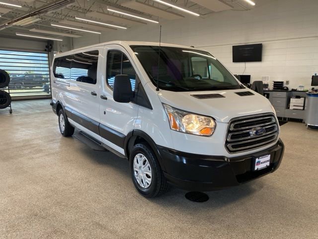 Used 2019 Ford Transit 350 XLT RWD image 3