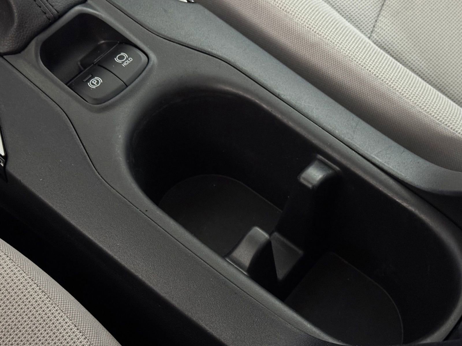 Used 2023 Toyota Corolla Cross L image 26