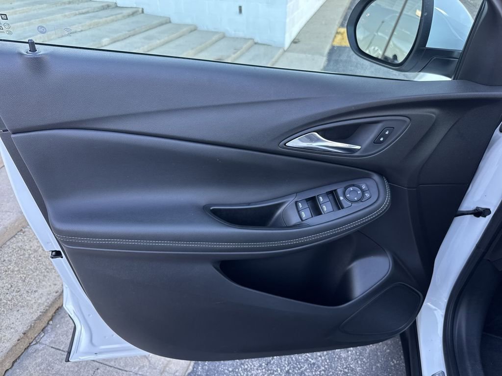 Certified 2022 Buick Encore GX Preferred w/ Cold Weather Comfort Package image 20