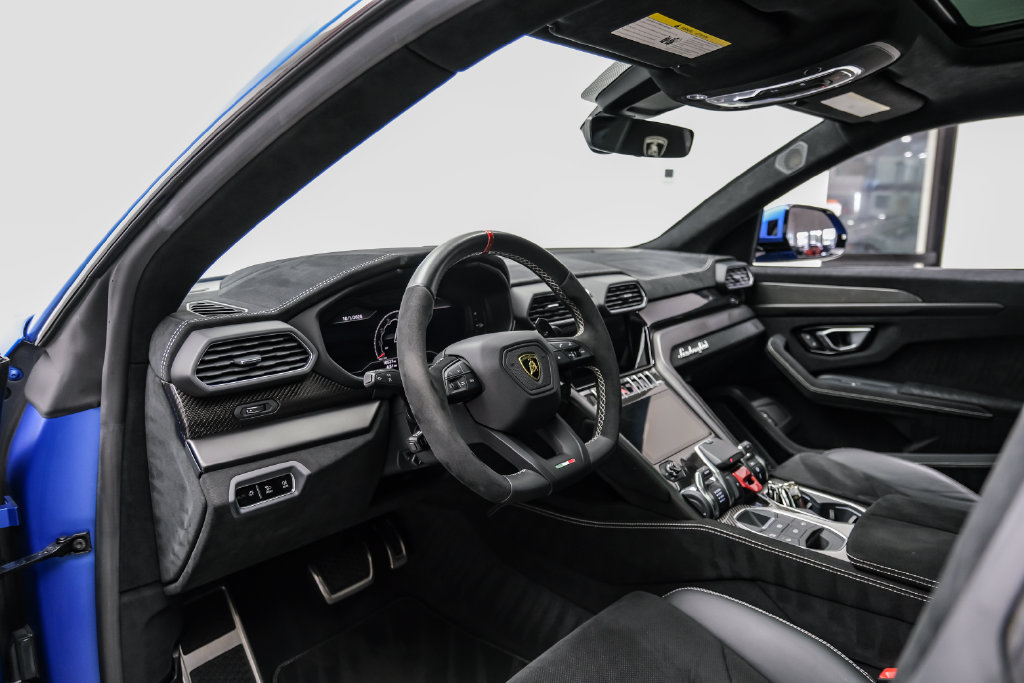 Used 2023 Lamborghini Urus Performante AWD/4WD image 5