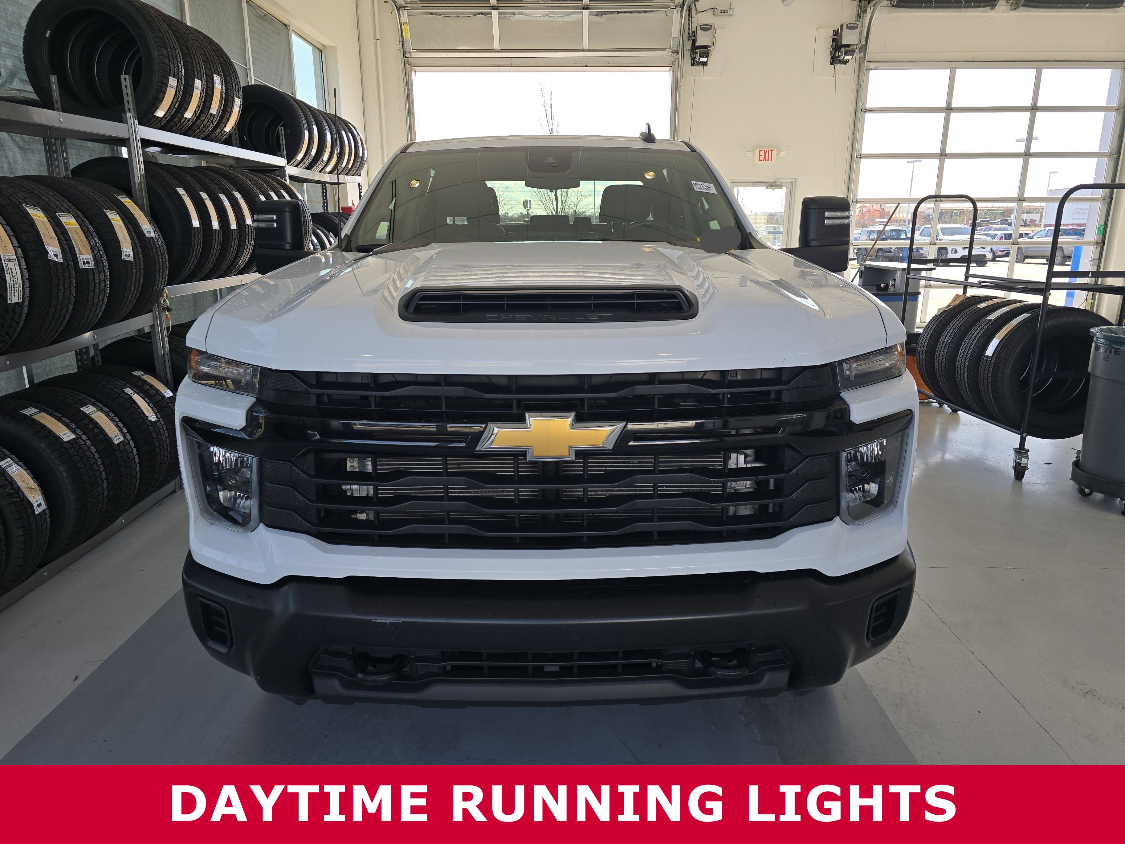 Used 2024 Chevrolet Silverado 3500 W/T image 2