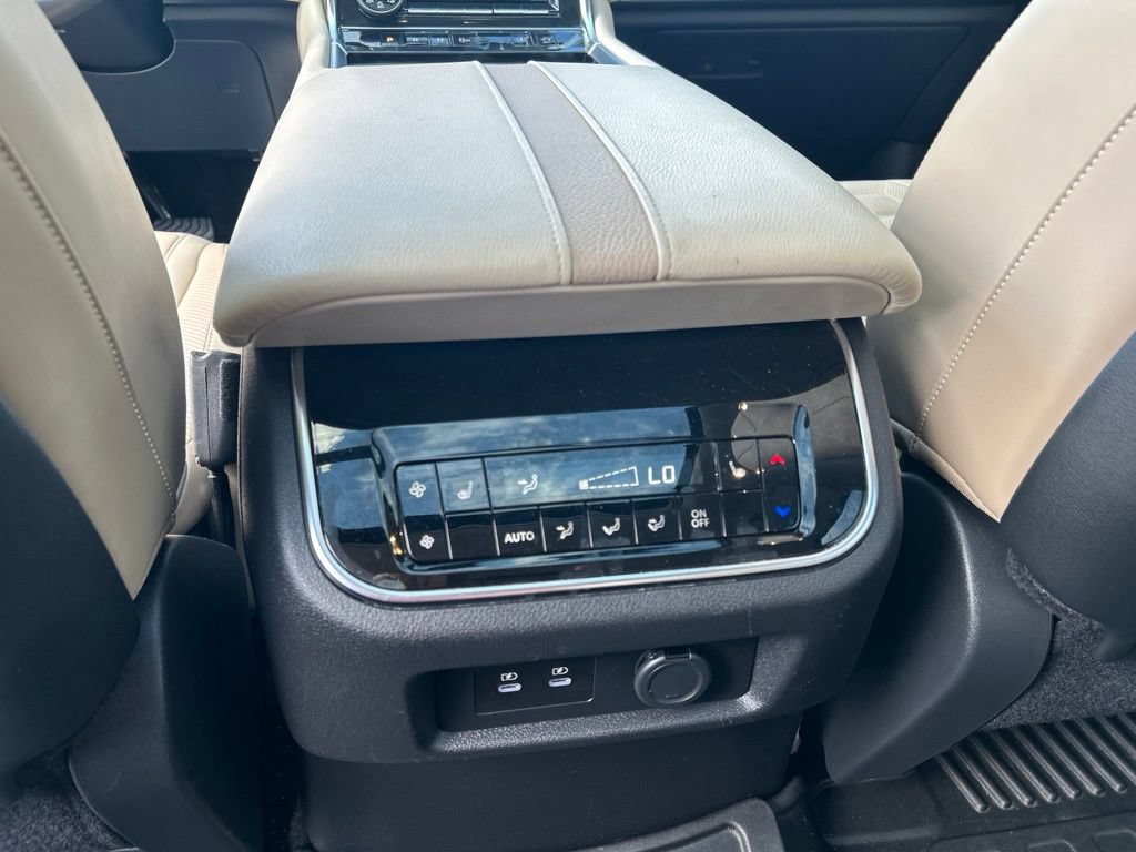 Certified 2025 Nissan Armada Platinum Reserve AWD/4WD image 29