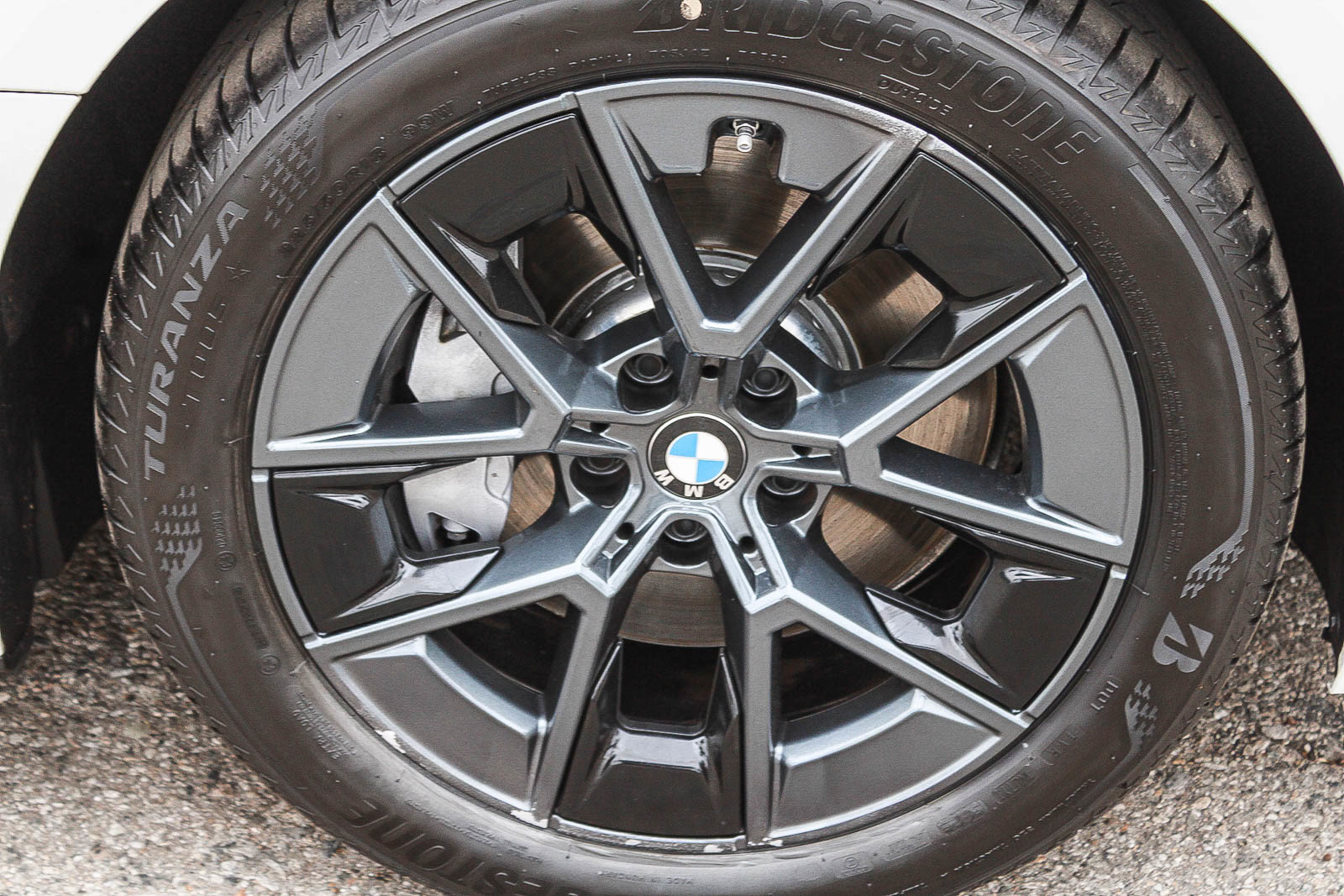 Certified 2025 BMW i4 eDrive40 RWD image 10