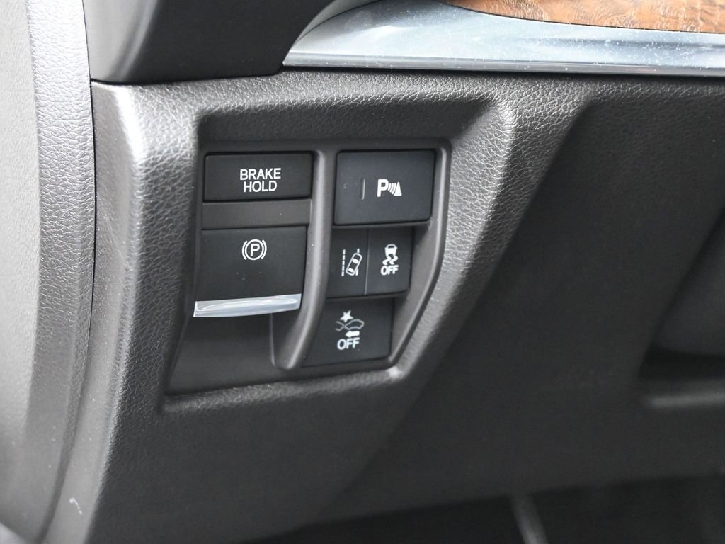 Used 2020 Acura MDX FWD w/ Technology Package image 17