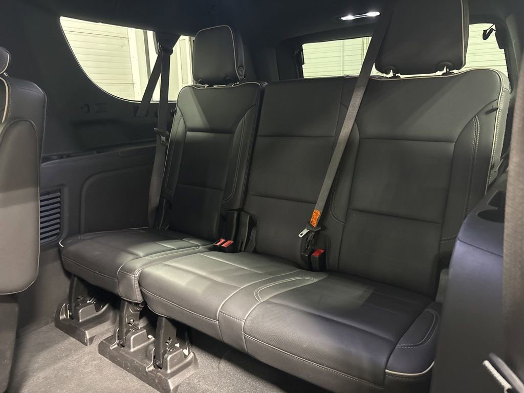 Used 2021 Chevrolet Suburban Premier image 26