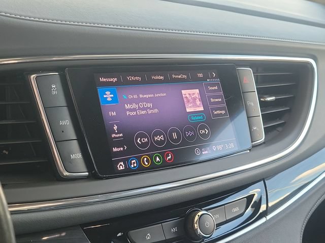 Used 2020 Buick Enclave Premium w/ Sun and Sites Package AWD/4WD image 25