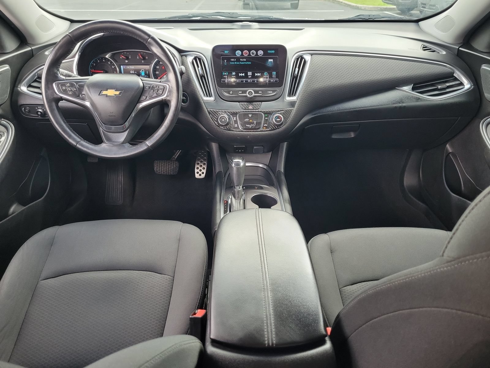 Used 2017 Chevrolet Malibu LT w/ Driver Confidence Package FWD image 13