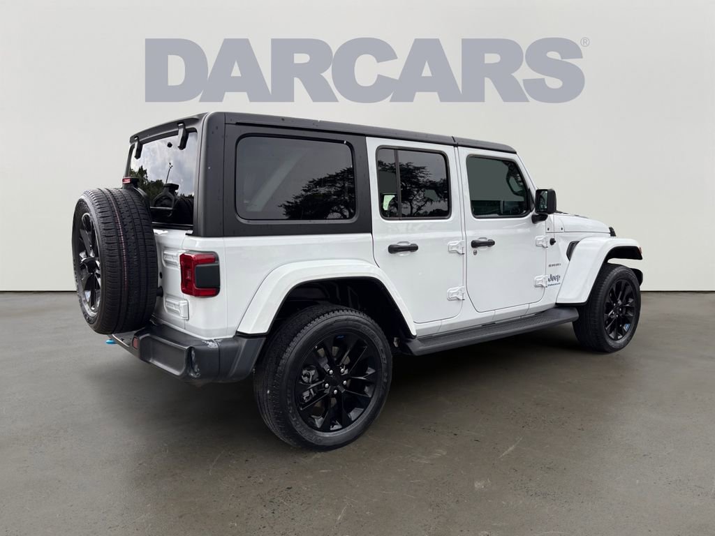 Used 2023 Jeep Wrangler Unlimited Sahara AWD/4WD image 7