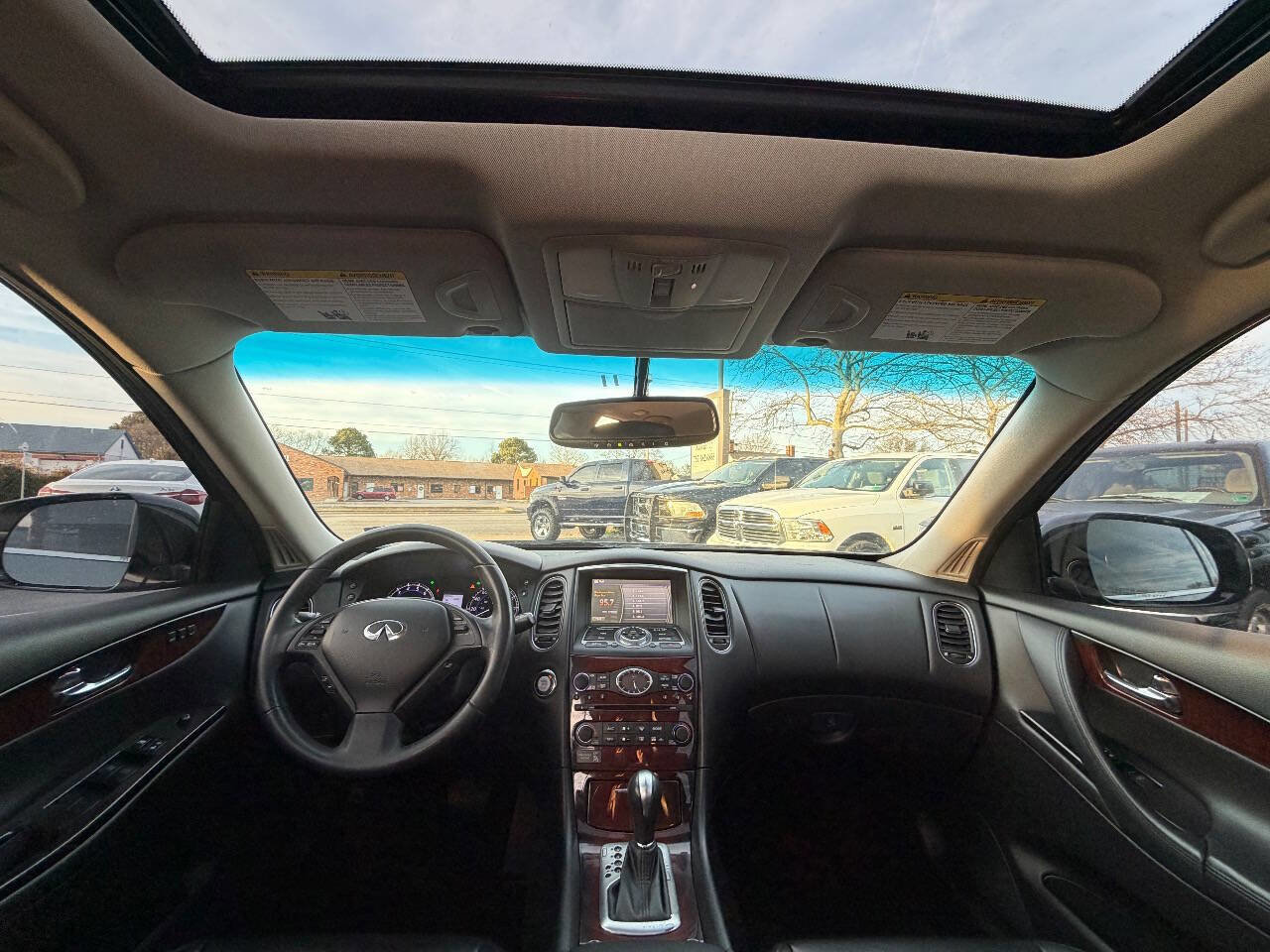 Used 2016 INFINITI QX50 Journey w/ Premium Package AWD/4WD image 24