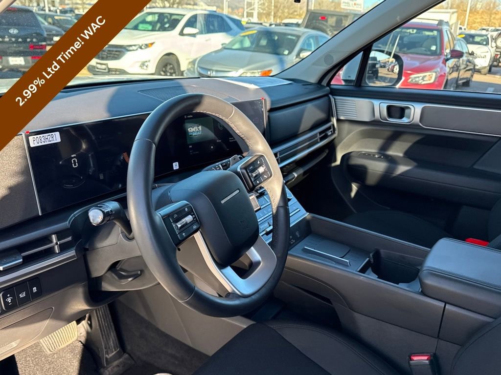 Used 2025 Hyundai Santa Fe SE image 25