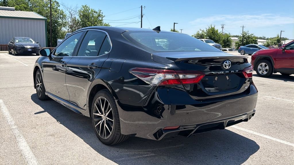 Certified 2024 Toyota Camry SE FWD image 9
