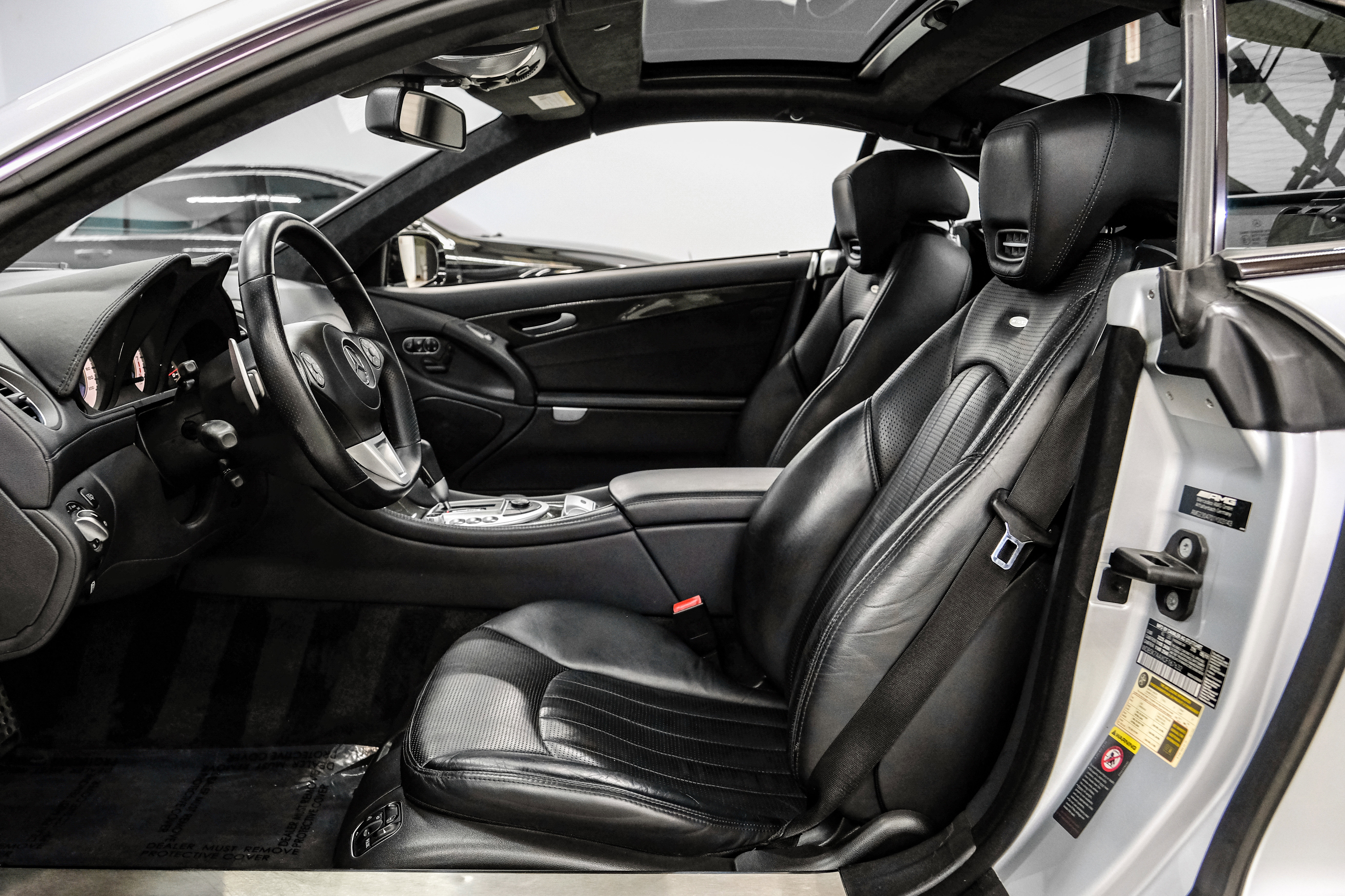 Used 2012 Mercedes-Benz SL 63 AMG image 4