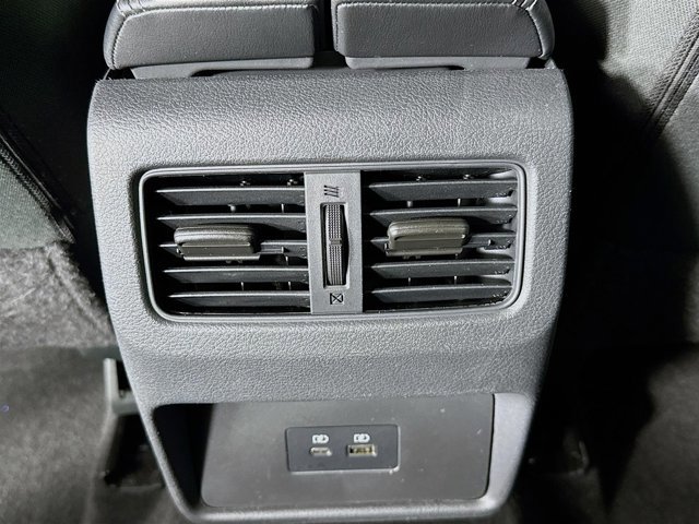 Certified 2023 Nissan Rogue SV image 24