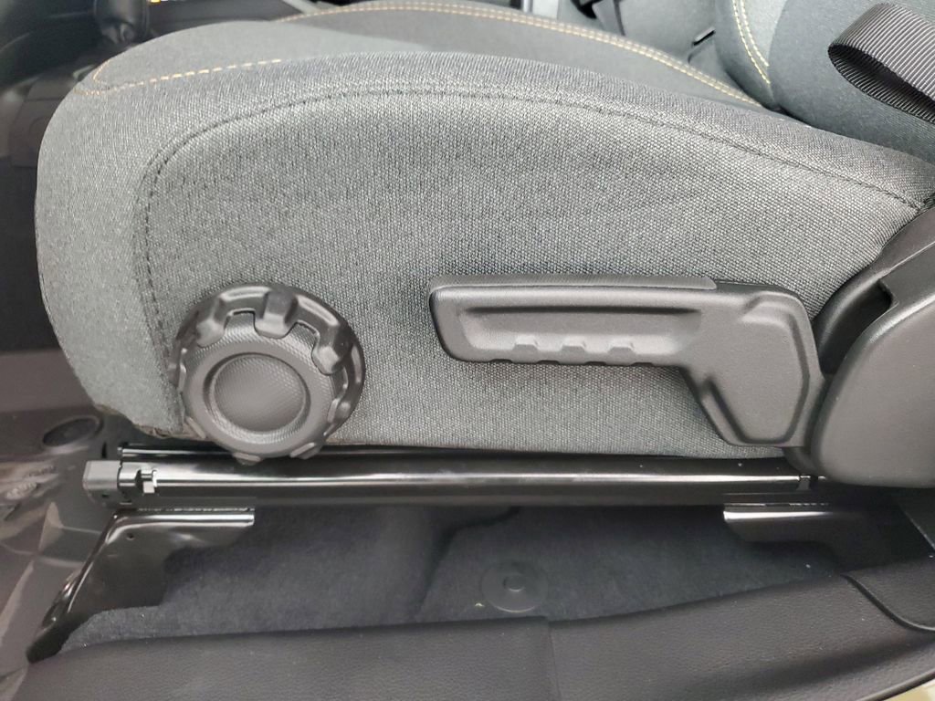 New 2025 Jeep Gladiator Willys image 29