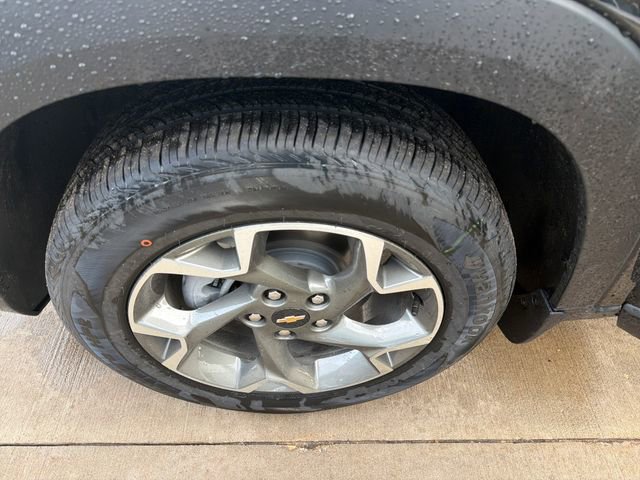 New 2026 Chevrolet Trax LT w/ Driver Confidence Package FWD image 28