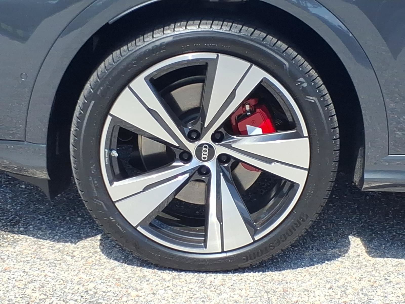 New 2026 Audi SQ5 Prestige AWD/4WD image 4