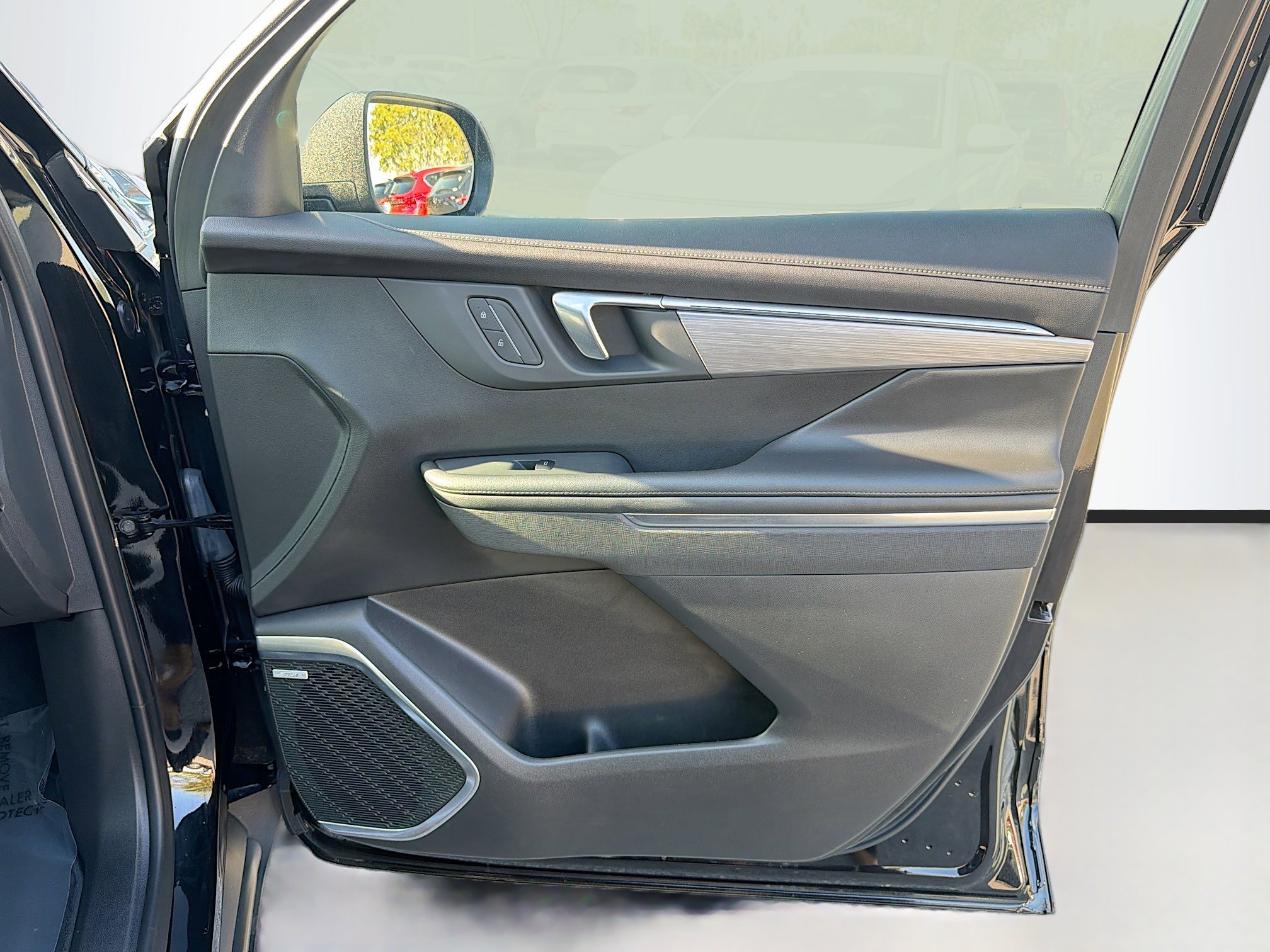 Used 2025 Buick Enclave Preferred image 44