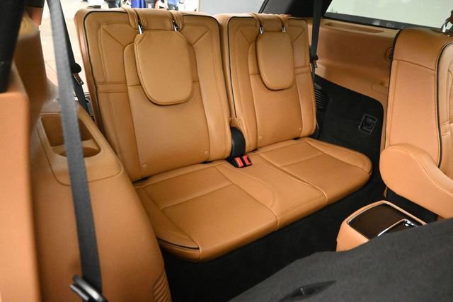 Certified 2023 Lincoln Aviator Black Label Grand Touring w/ Class IV Trailer Tow Package AWD/4WD image 31