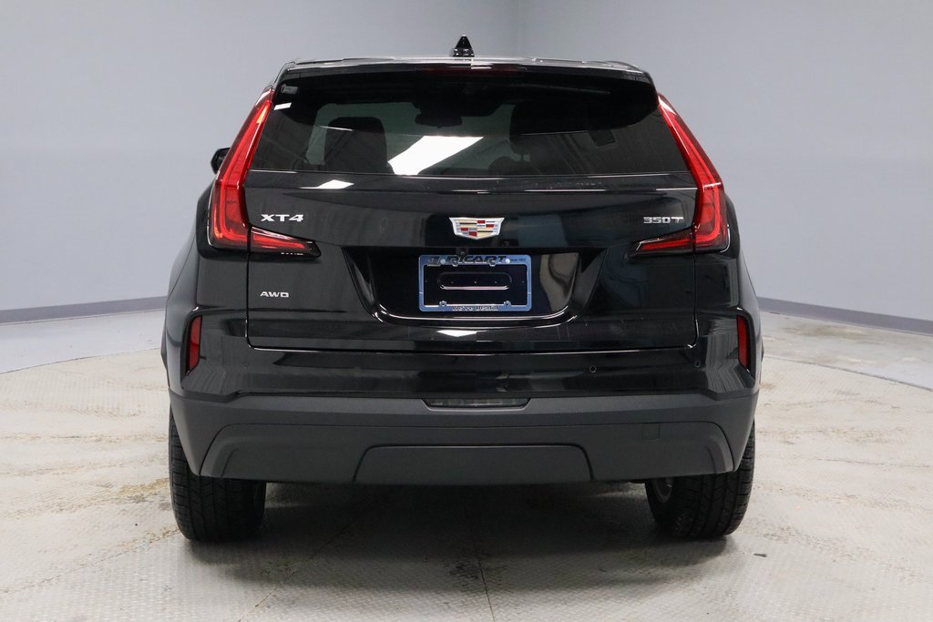 Used 2024 Cadillac XT4 Luxury image 9