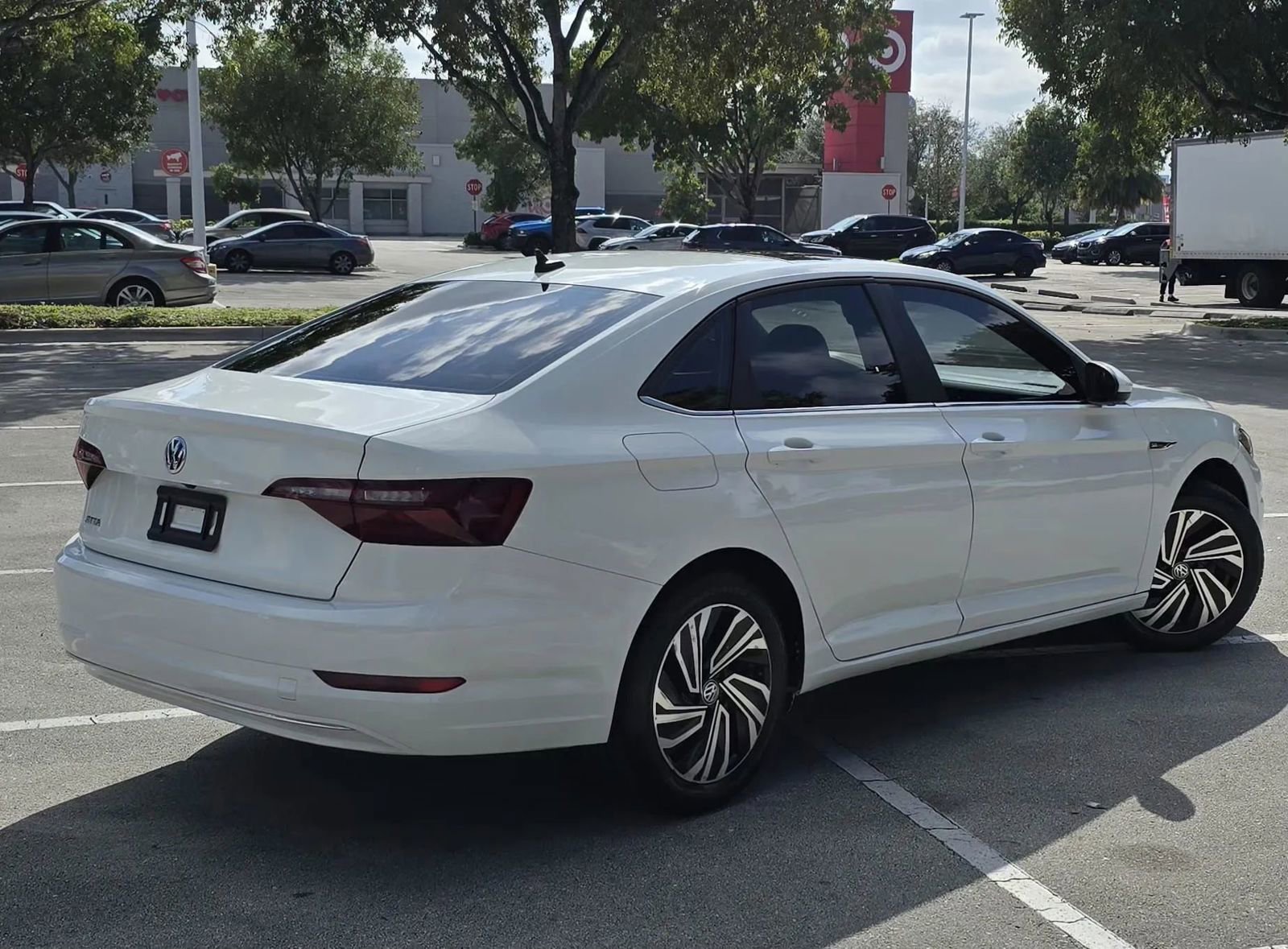 Used 2020 Volkswagen Jetta SEL image 5