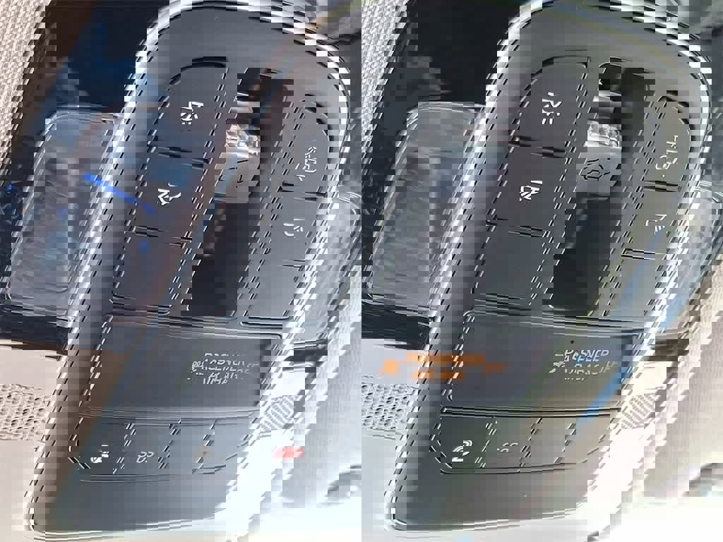 Used 2022 Hyundai Santa Fe Limited w/ Cargo Package image 28