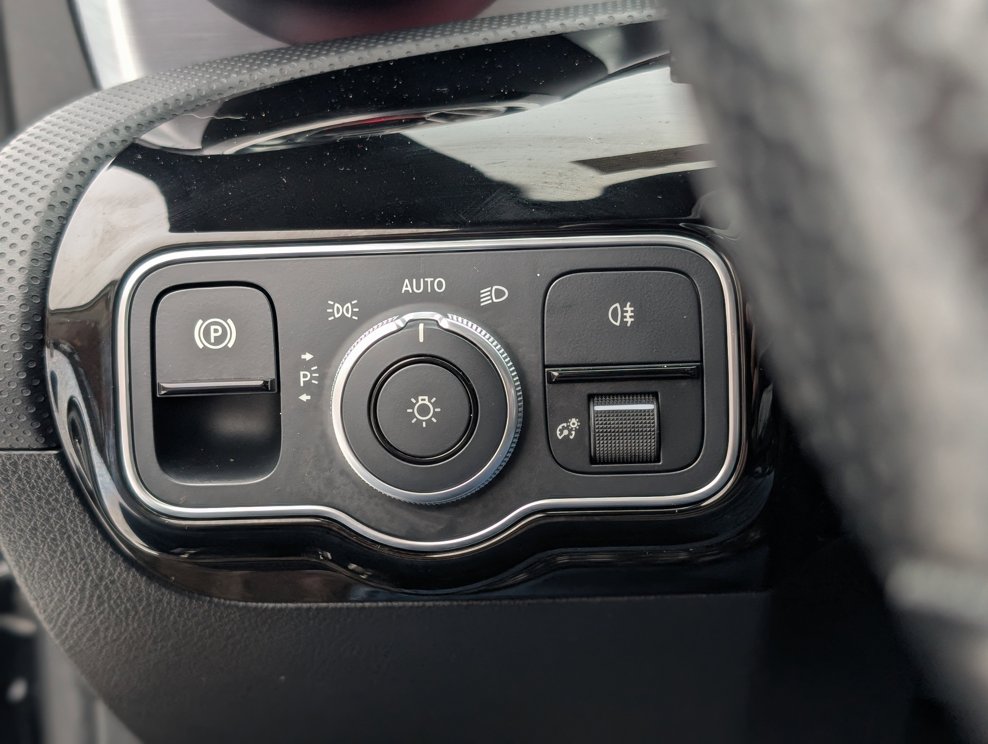 Used 2022 Mercedes-Benz CLA 35 AMG 4MATIC image 36