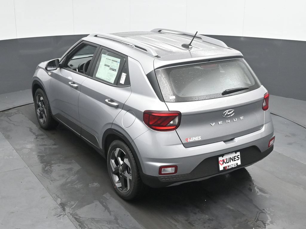 New 2026 Hyundai Venue SEL FWD image 40