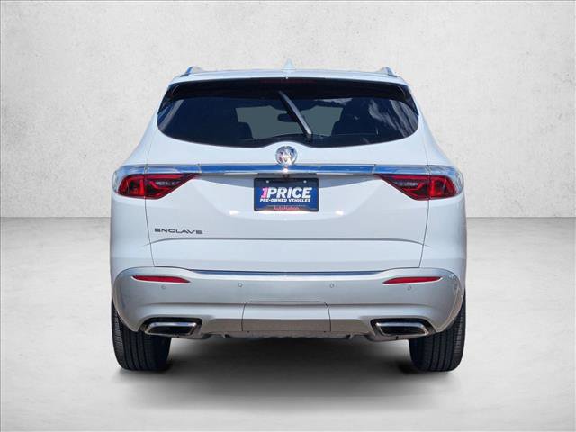 Used 2024 Buick Enclave Essence image 7