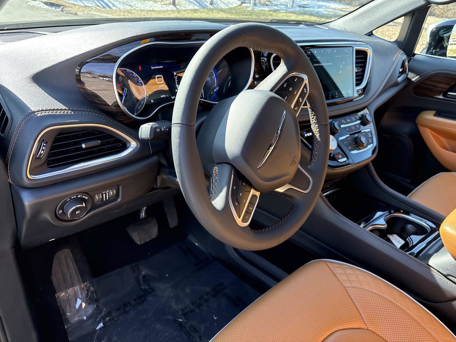 Used 2023 Chrysler Pacifica Pinnacle image 17