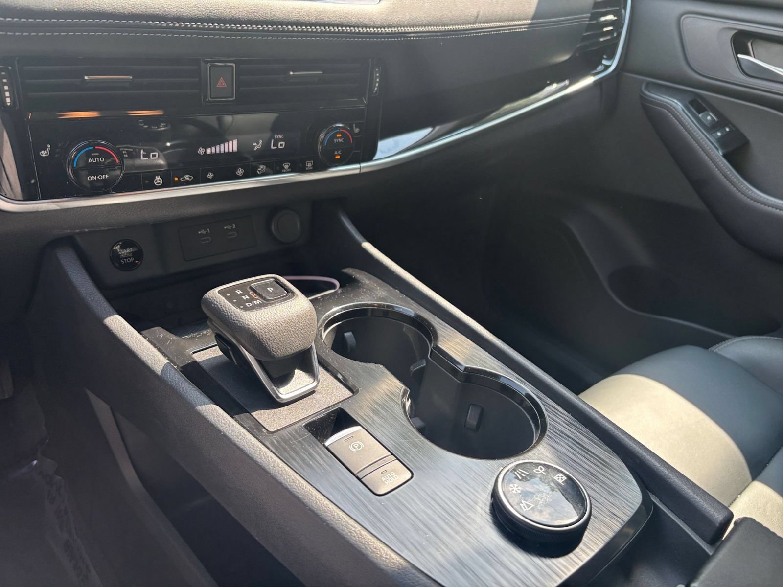 Used 2026 Nissan Rogue SL AWD/4WD image 37