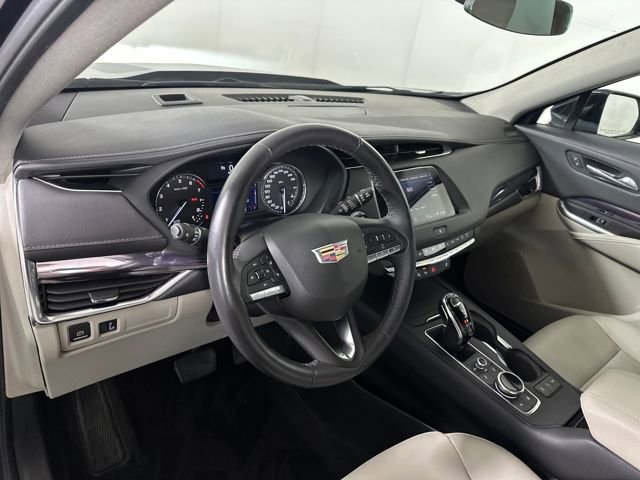 Used 2022 Cadillac XT4 Luxury image 13