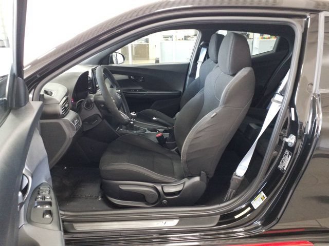 Used 2020 Hyundai Veloster N w/ Performance Package FWD image 12