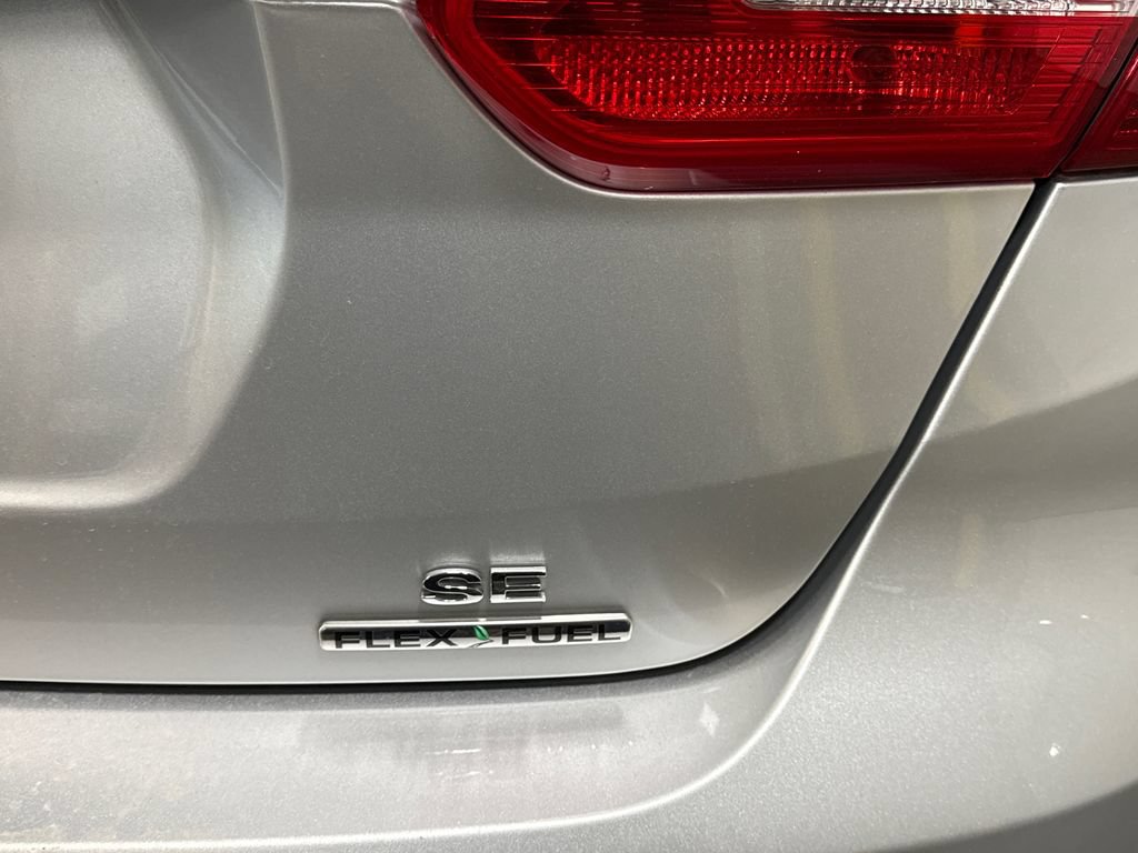 Used 2015 Ford Focus SE FWD image 5