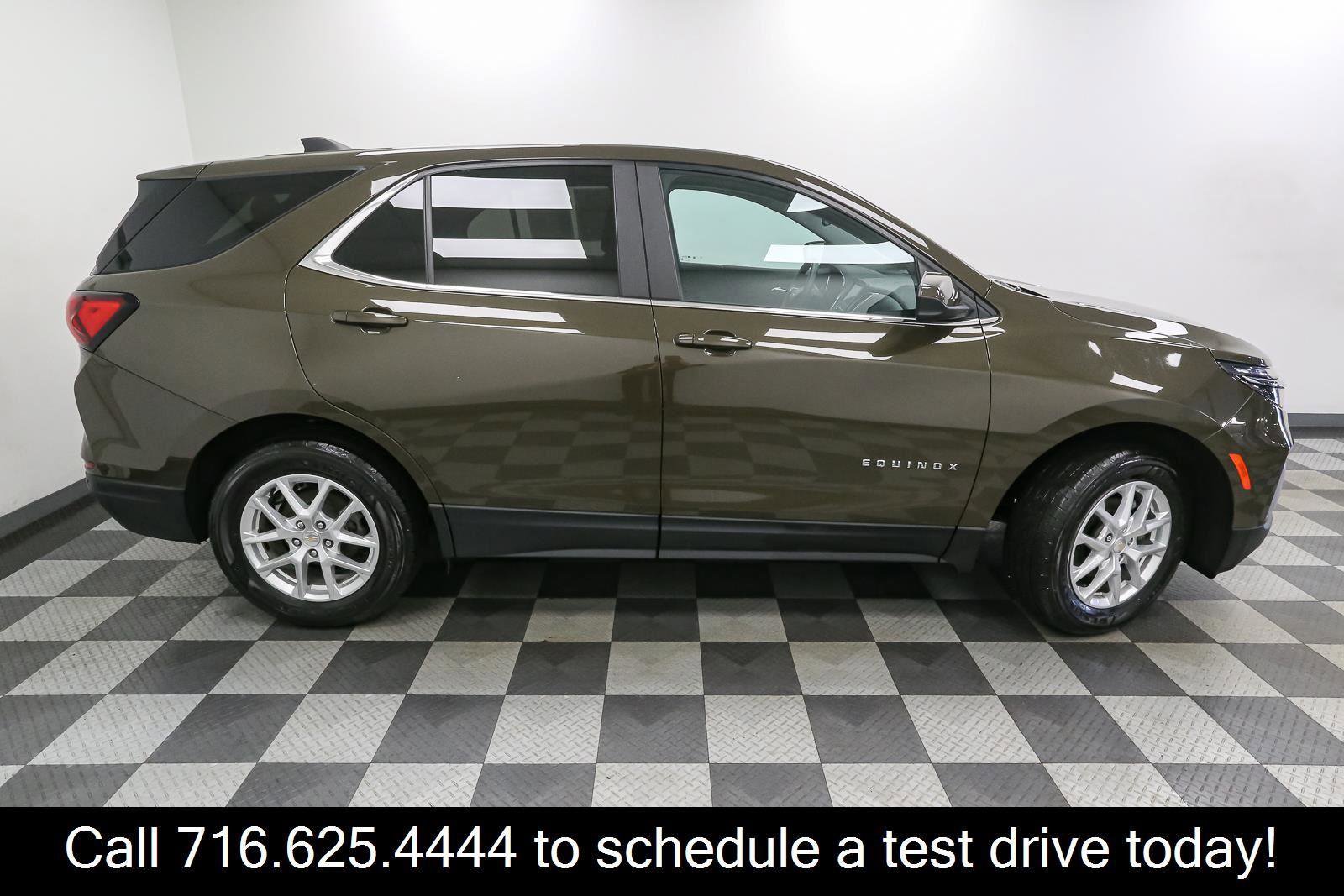 Used 2023 Chevrolet Equinox LT AWD/4WD image 9