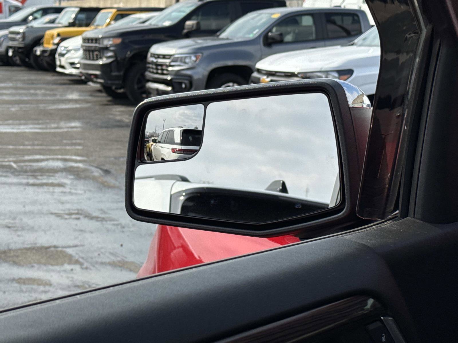 Used 2023 Chevrolet Silverado 1500 LT image 18