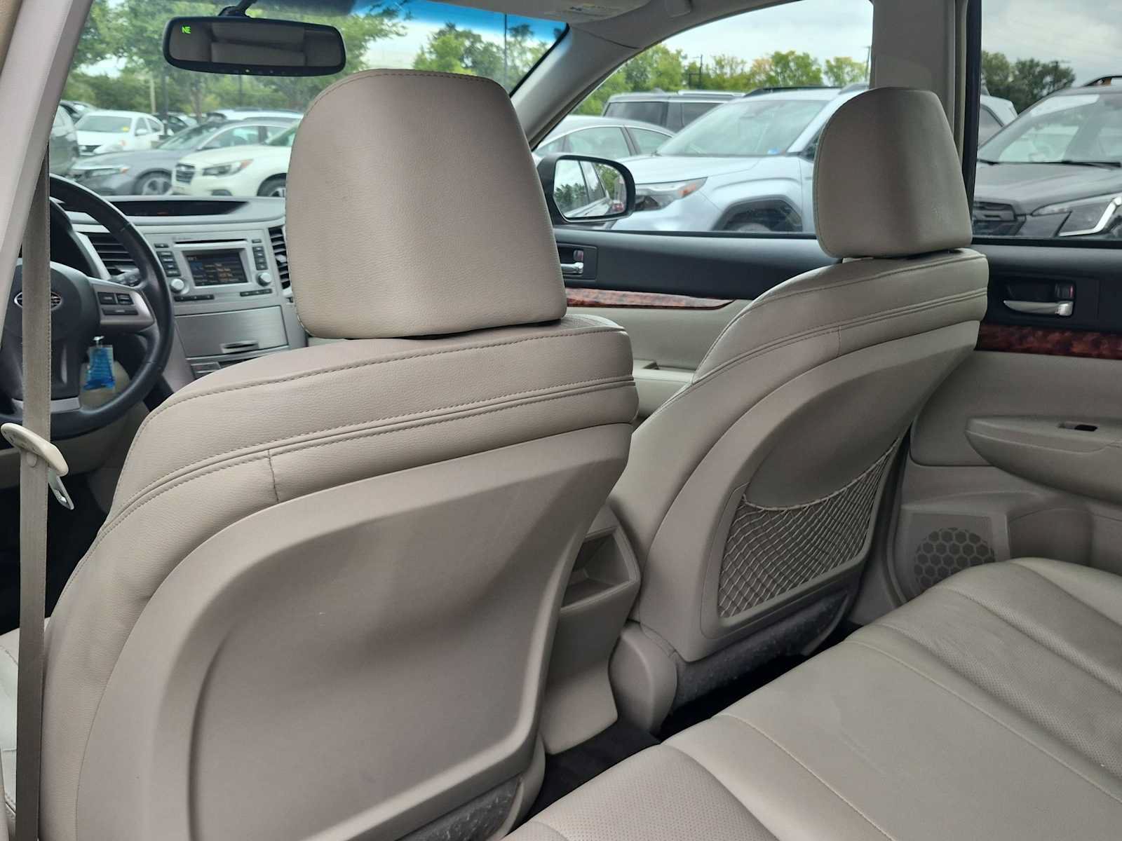 Used 2012 Subaru Outback 2.5i Limited w/ Moonroof Pkg AWD/4WD image 18