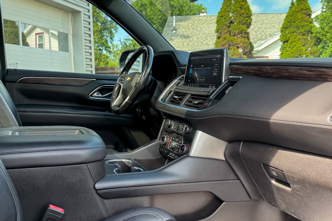 Used 2021 Chevrolet Tahoe LT w/ LT Signature Package AWD/4WD image 12