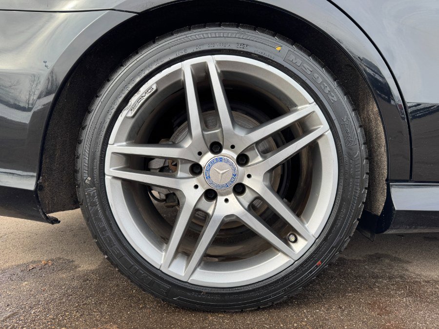 Used 2014 Mercedes-Benz E 350 4MATIC Sedan image 13